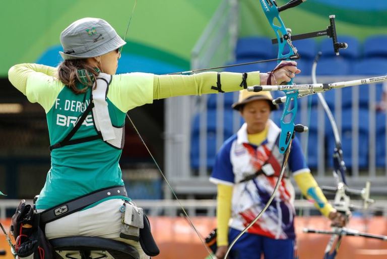 Fábíola Dergovics, da classe Open, conquistou este ano a medalha de prata (arco recurvo), no Parapan de Monterrey (México) - Marco Antonio Teixeira/MPIX/CPB