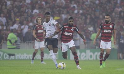 Copa do Brasil: Flamengo pressiona, mas Athletico-PR segura empate